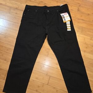Wrangler Men's Black Relaxed Straight Jeans